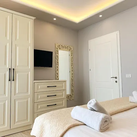 Apartment Luna Golem (Tirana)
