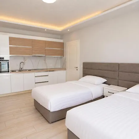 Luna Apartment